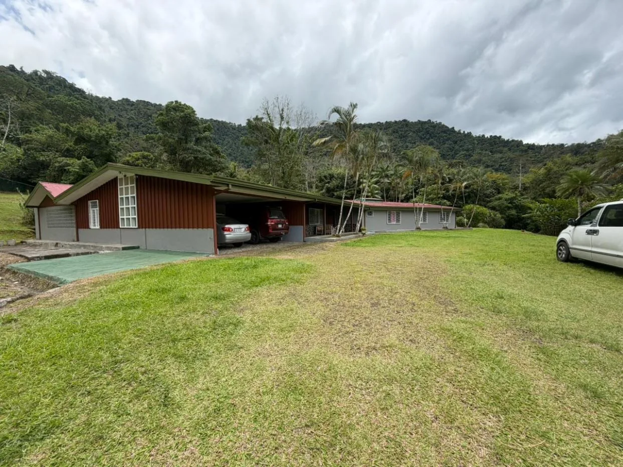 Property of 11,915 m2 in Atirro, La Suiza, Turrialba