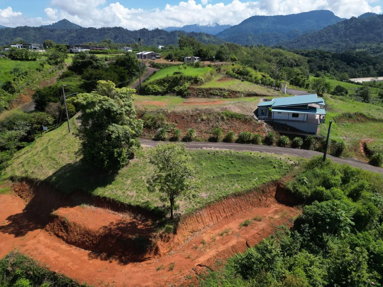 Lot L-46 Gated Community / Londres Manuel Antonio