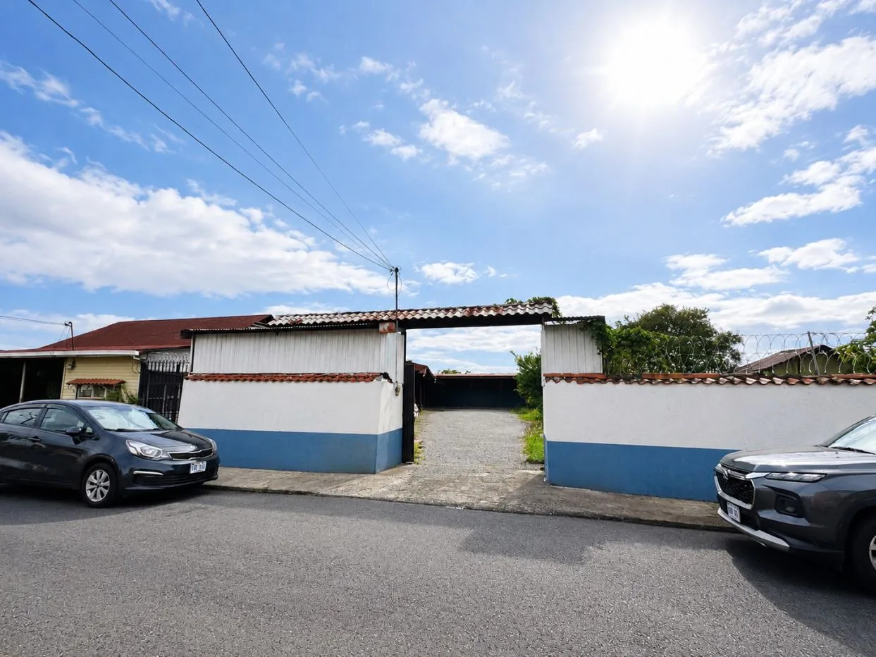 Prime Commercial Lot in the Heart of Santo Domingo, Heredia