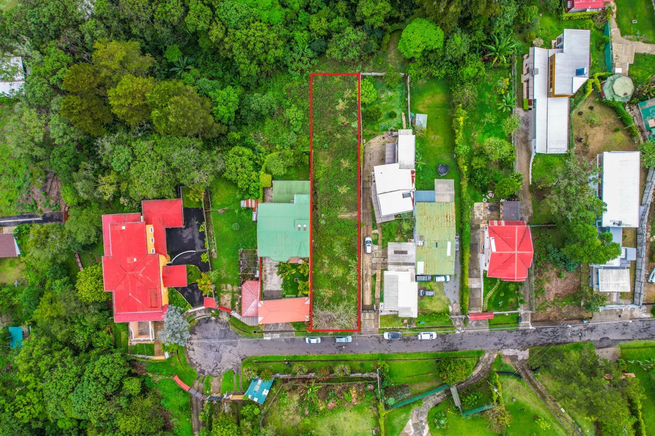 Build your dream home in Residencial las Cumbres, San Ramon de Tres Rios!
