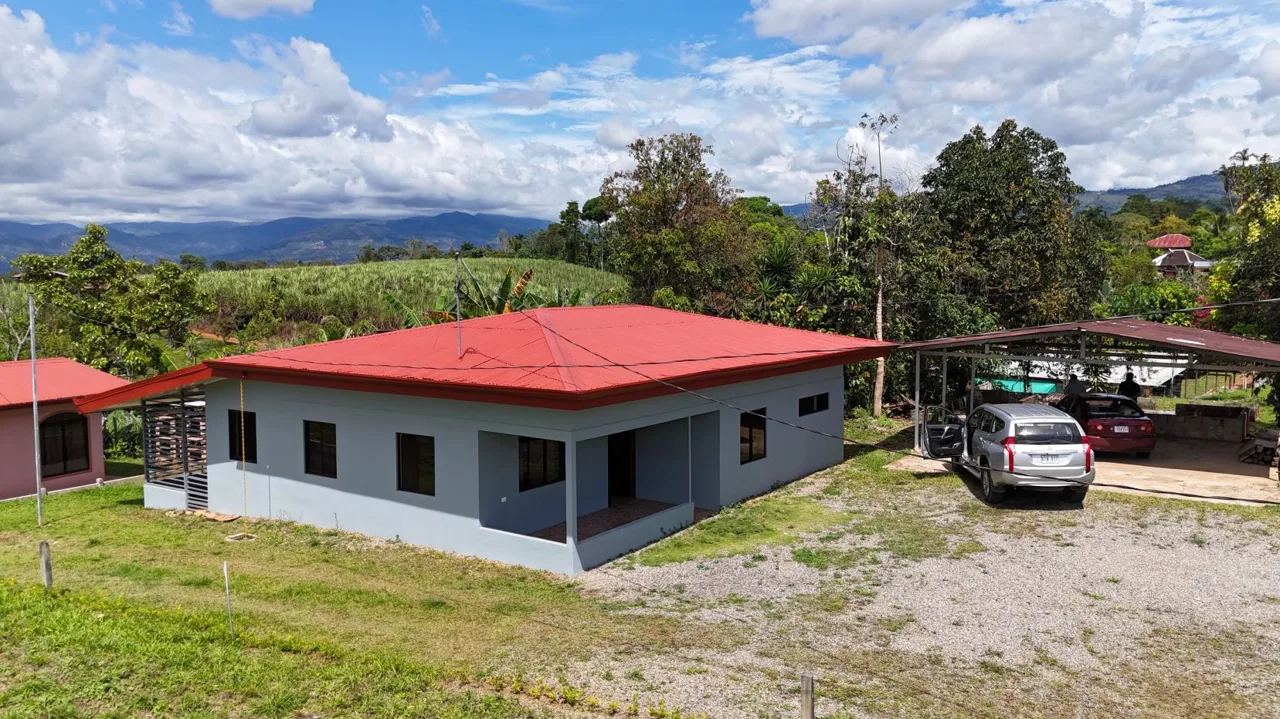 Beautiful Remodeled House For Sale In Santa Elena Perez Zeledon