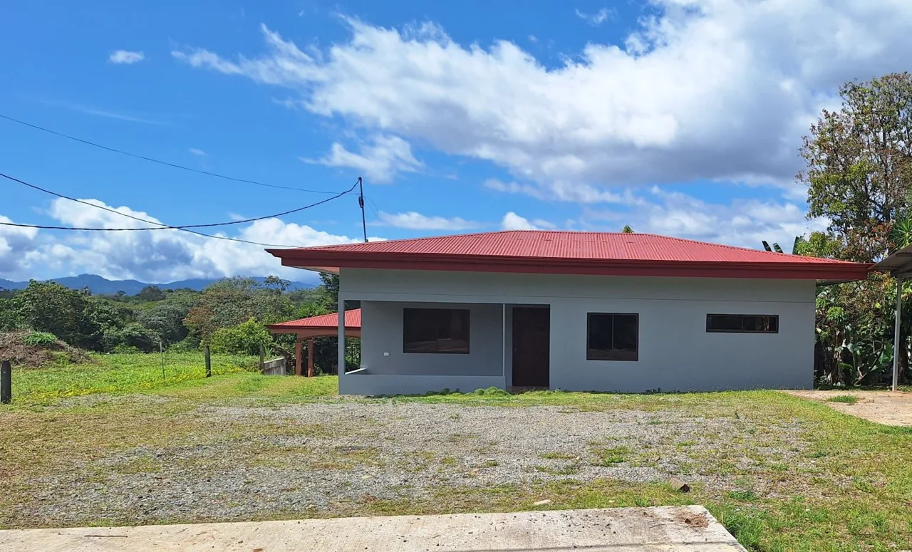 Beautiful Remodeled House For Sale In Santa Elena Perez Zeledon — photo 4