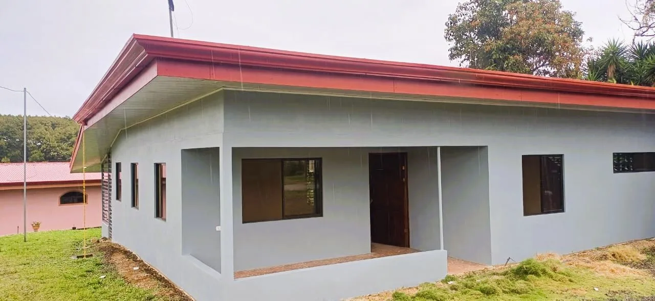Beautiful Remodeled House For Sale In Santa Elena Perez Zeledon — photo 5