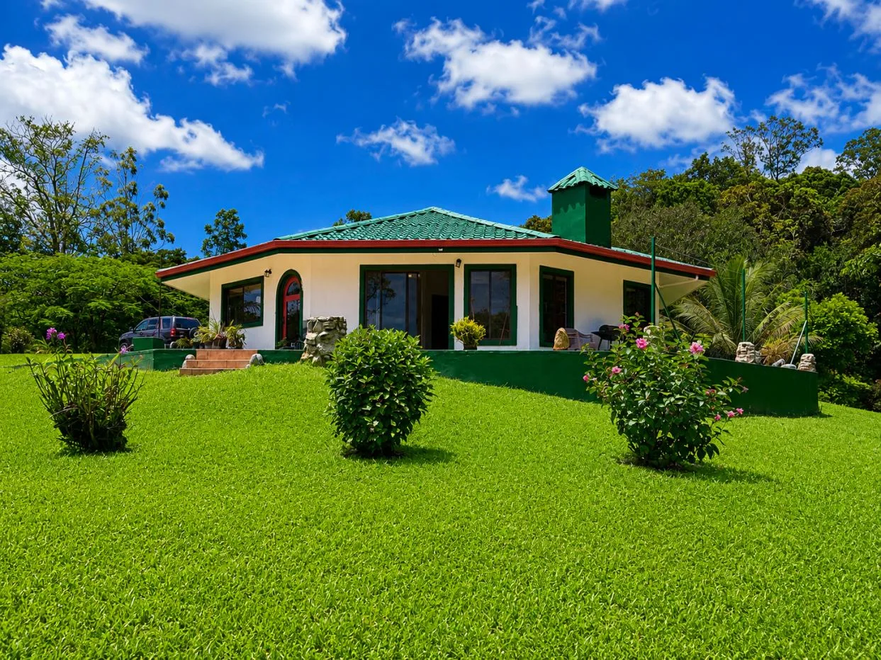 Otro Mundo | A Private Three-Bedroom Lake View Residence Above Lake Arenal Guanacaste