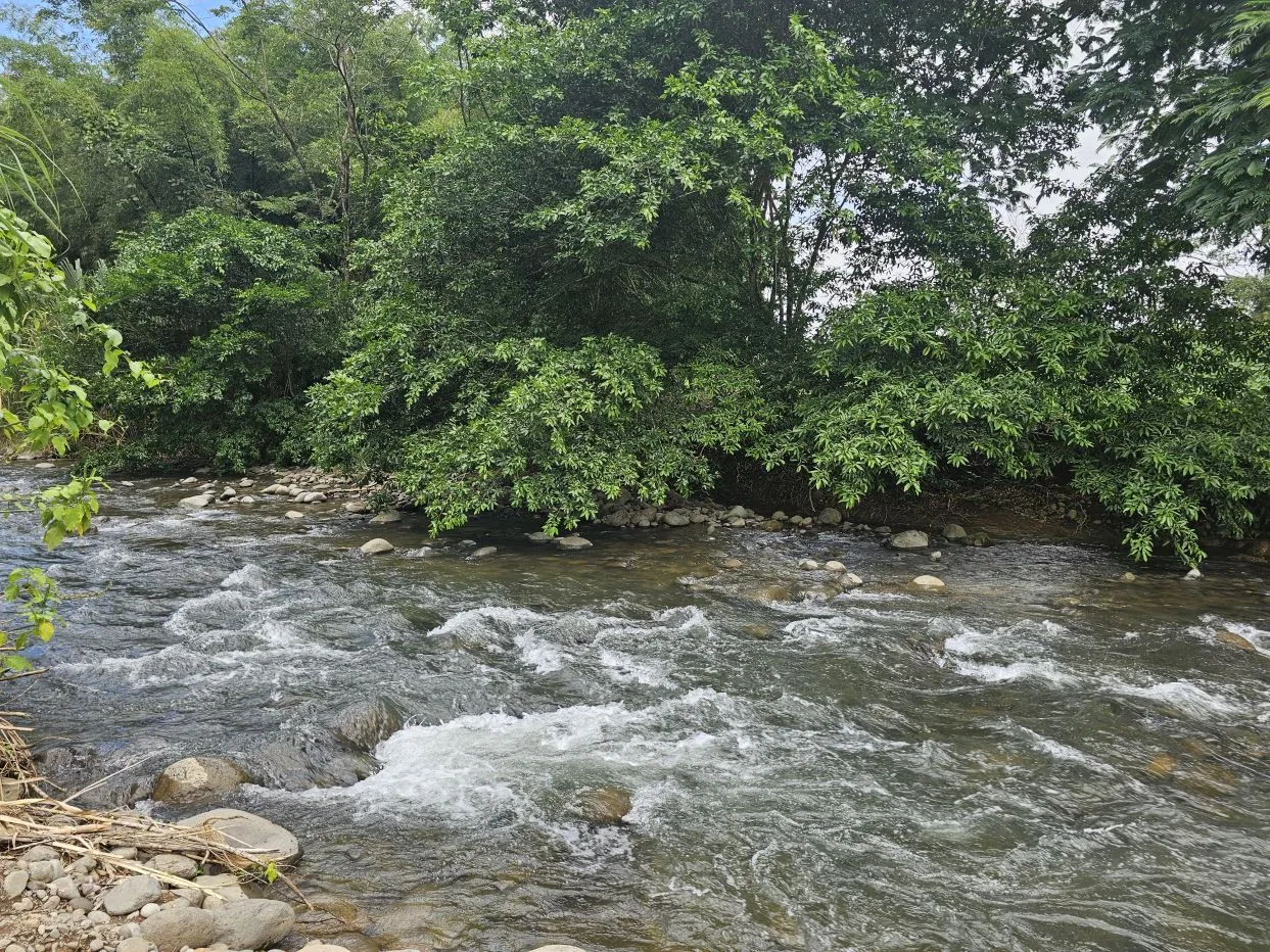 Scenic Lots for Sale in Small Gated Community Near La Fortuna – Volcano Views, River Access &amp; More