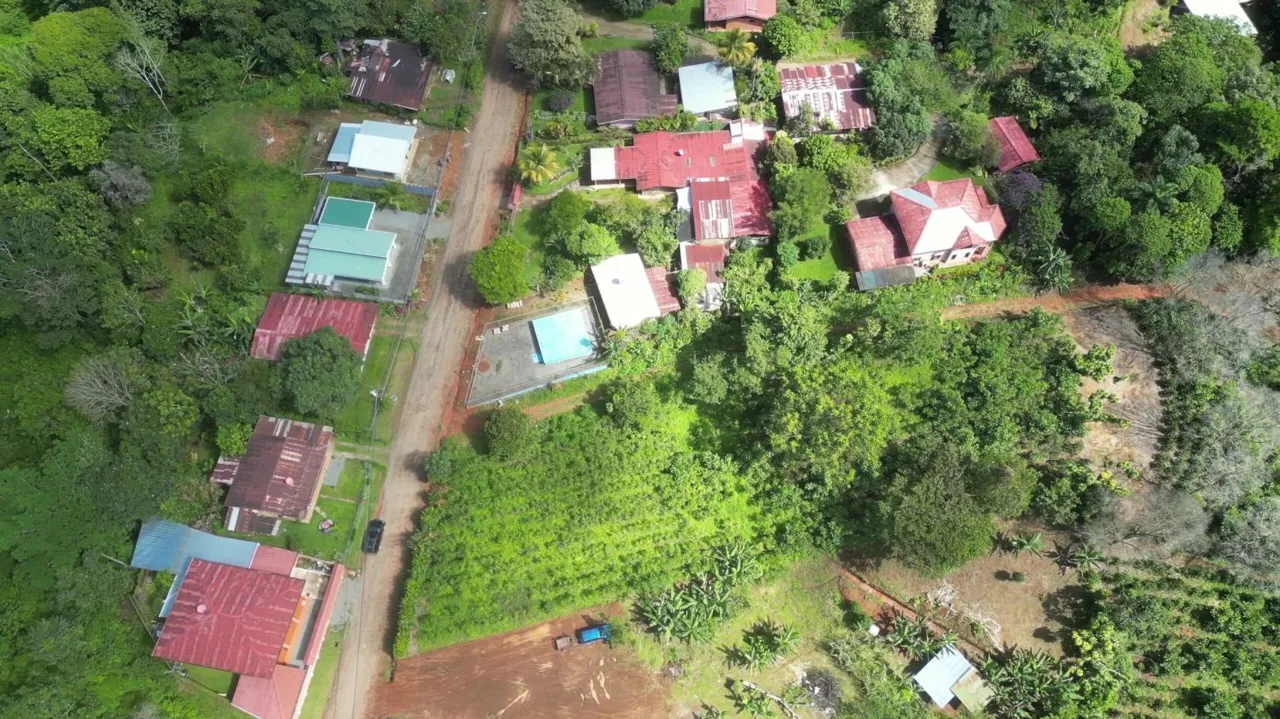 Stunning Lot for Sale (0.64 acres) in Santa Elena, San isidro de El General. — photo 4