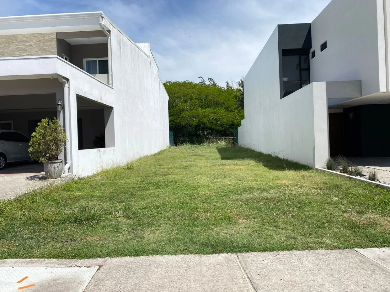 Lot #88 in Lusso Condominium – Ready to build!