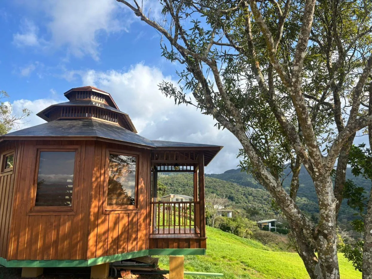 5,050m² Property with Chalet, Ocean, Valley &amp; Waterfall Views – Natural Hills, Santiago de San Ramón