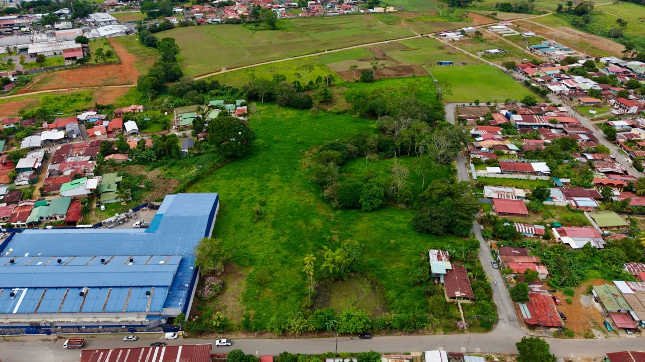 Unique Opportunity! Prime Commercial Lot for Sale in Perez Zeledon — photo 2