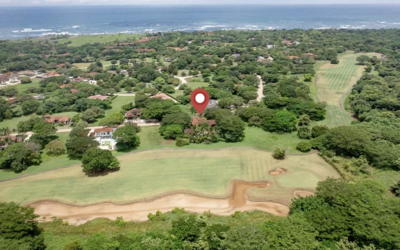 Casa Blanca ~ Luxury Golf-Front Estate with Private Guest House