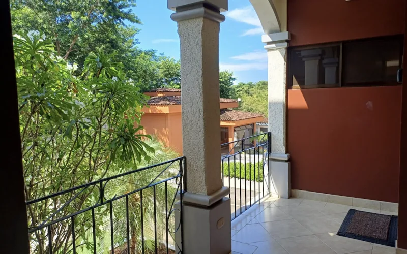 Renovated One-Bedroom Apartment in Palmas de Tamarindo