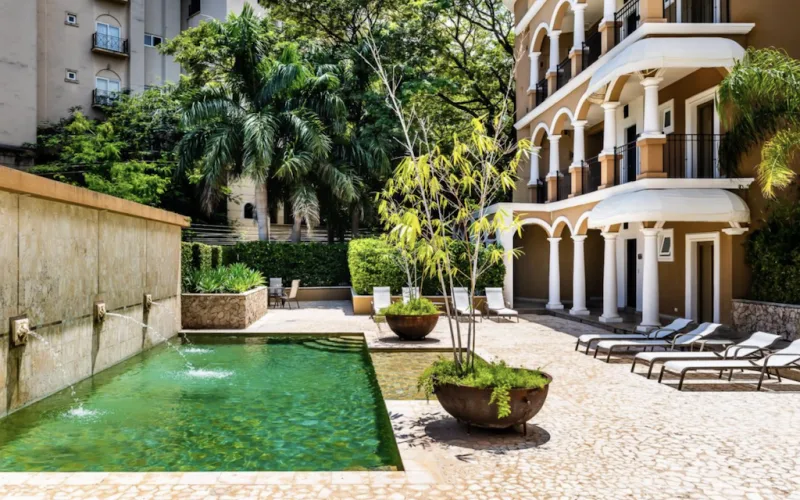 Bocaraca 4 ~ Spacious 3-Bedroom Condo Steps from Tamarindo Beach