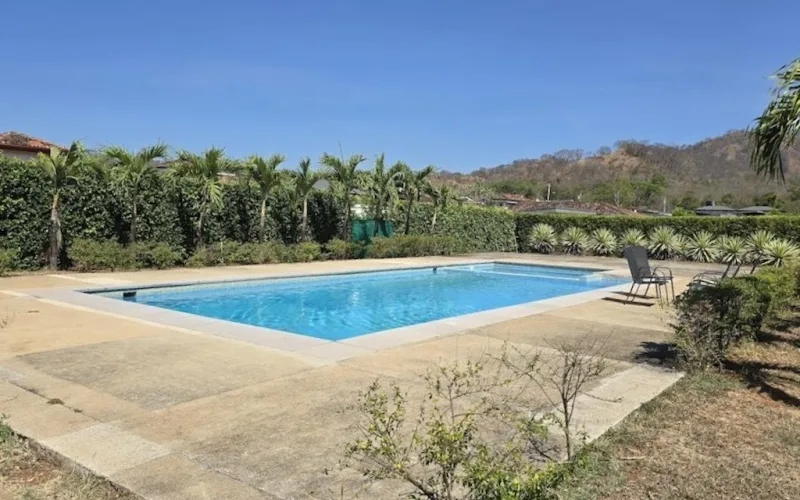 Loma Verde 19 - Move-In Ready Home with Jacuzzi & Tropical Garden in Loma Verde