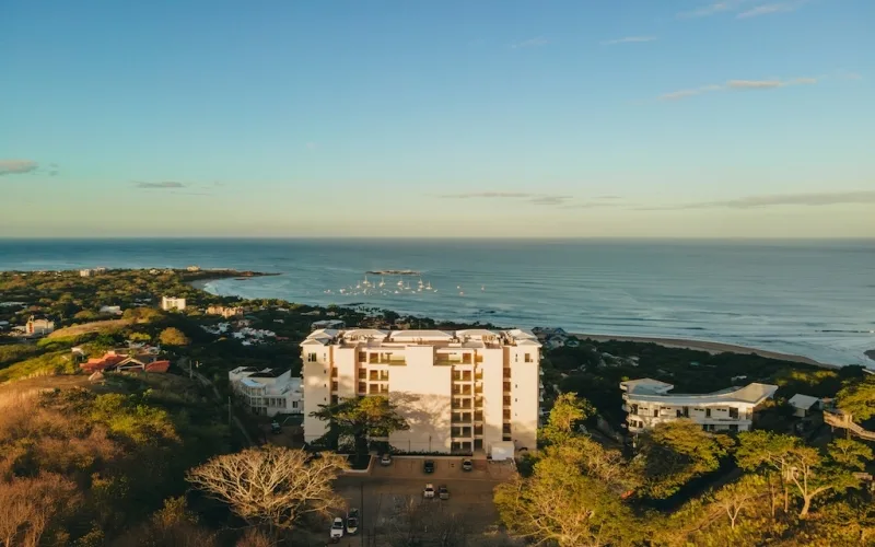 La Vista Condos Residencial - Part of the Diria Family Complex