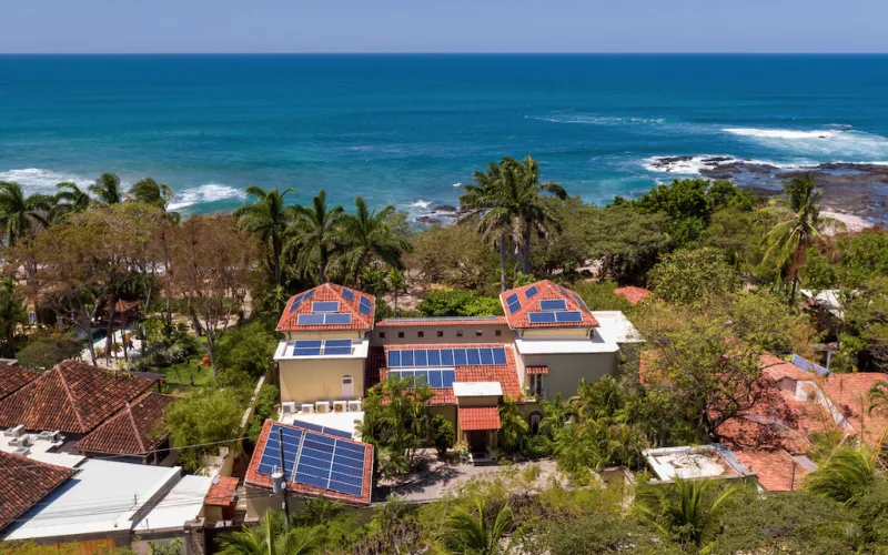 Casa de Luz ~ 7 Bedroom Beachfront Estate on the White Sands of Playa Langosta!