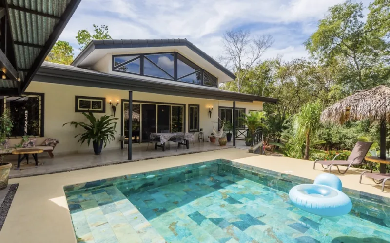 Casa Tempisque ~ Tranquil Retreat in Matapalo with Pool & BBQ Rancho