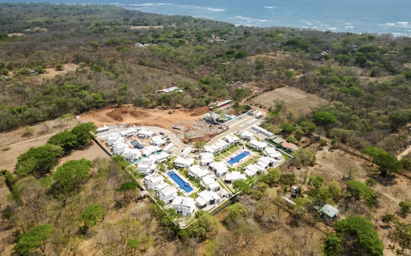 The Enclave B9 ~ 5-Bedroom Designer Villa with Pool Views
