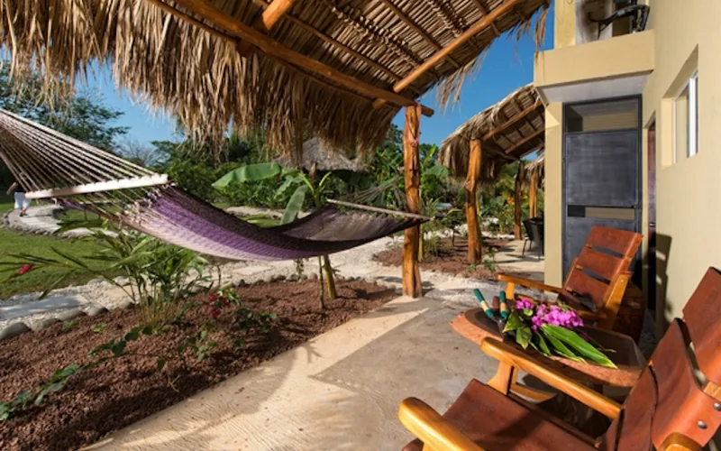 Great location to numerous beaches