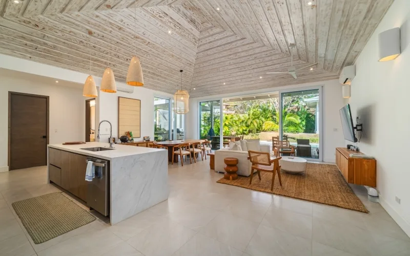 BACK ON THE MARKET! Casa Higueron ~ 4-Bedroom Luxury Home with 2-Bedroom Guest House in Tamarindo Park