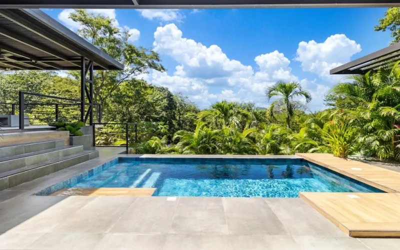 Casa Matapalo ~ Beautiful Multi-Home Property with Detached Studio