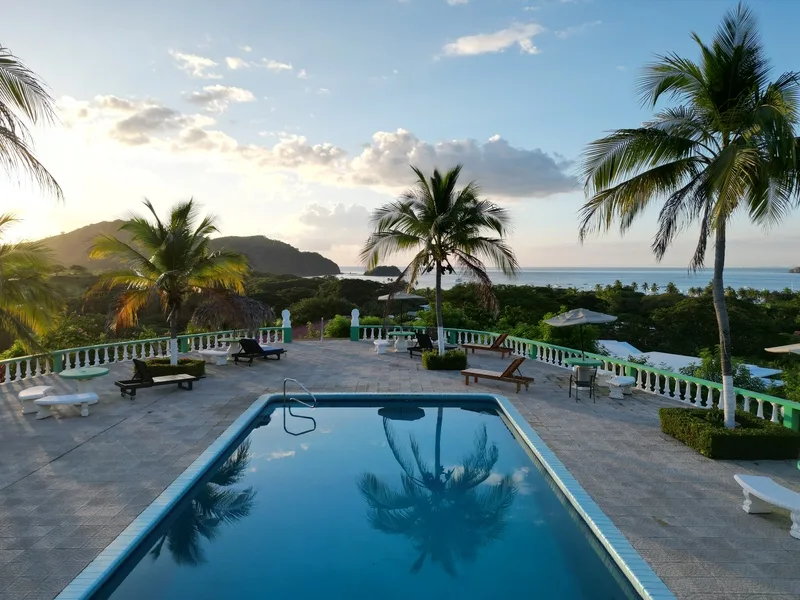 2 Bed Condo For Sale in Playas Del Coco