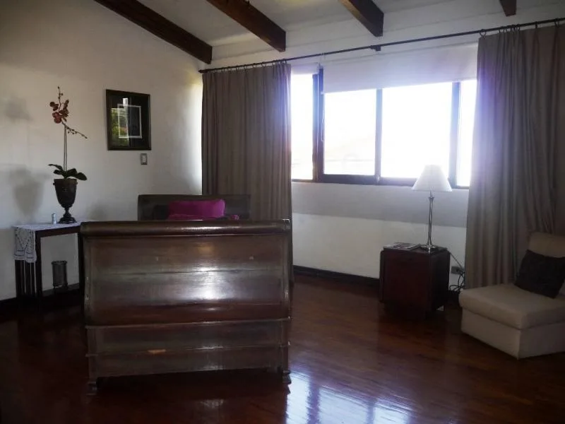 4 Bed Single Family Homes For Sale in La Uruca — photo 5