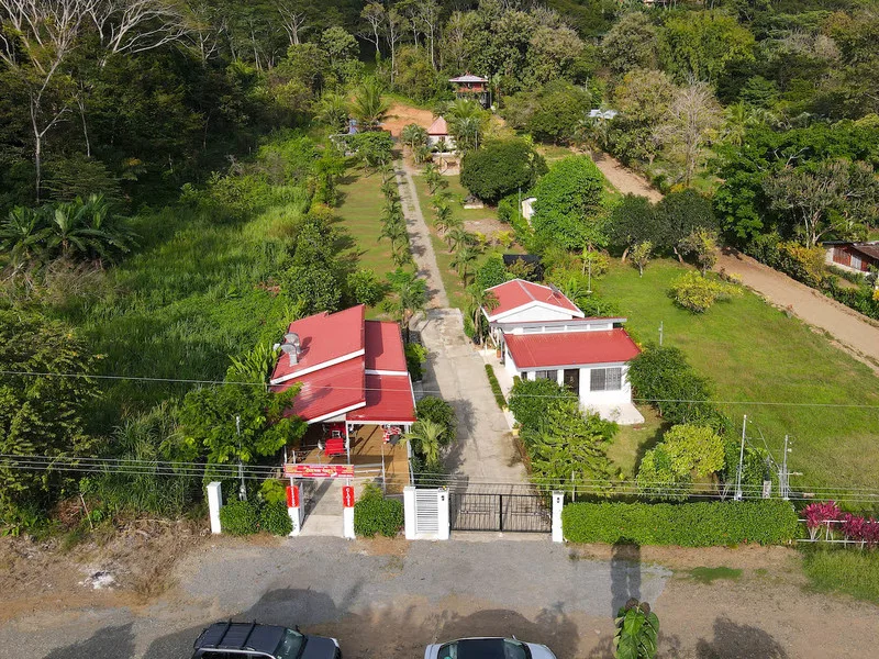 2 Bed Commercial For Sale in Dominical