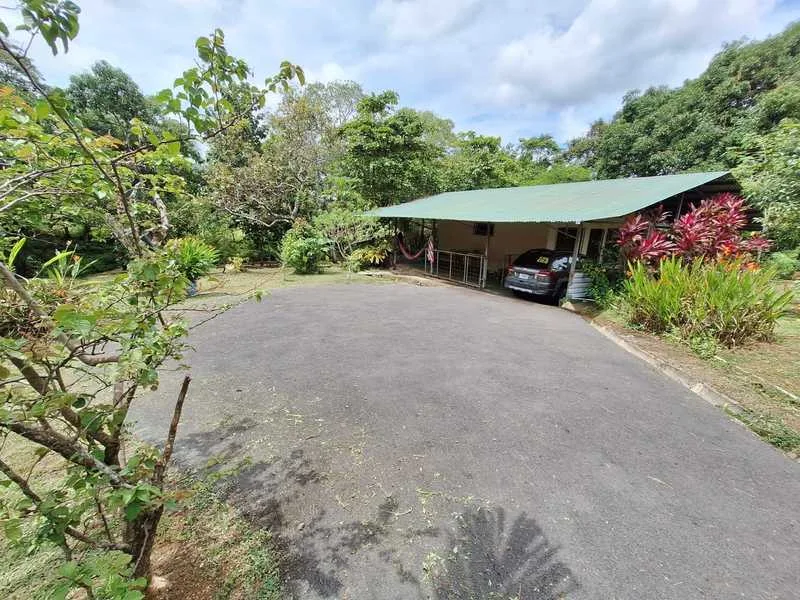 3 Bed Land For Sale in Esparza