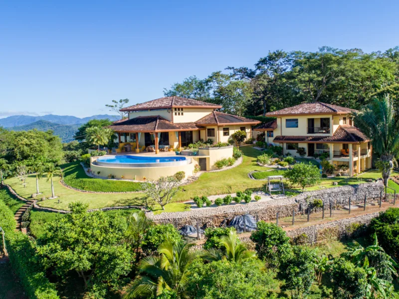 4 Bed Single Family Homes To Rent in Nosara
