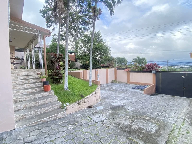 3 Bed Commercial To Rent in San Rafael De Escazu