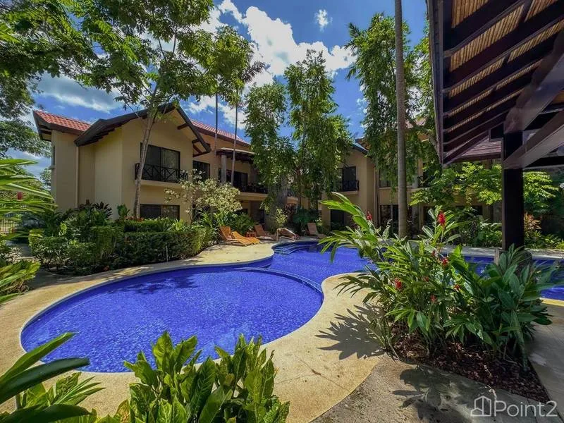 2 Bed Condo For Sale in Playas Del Coco