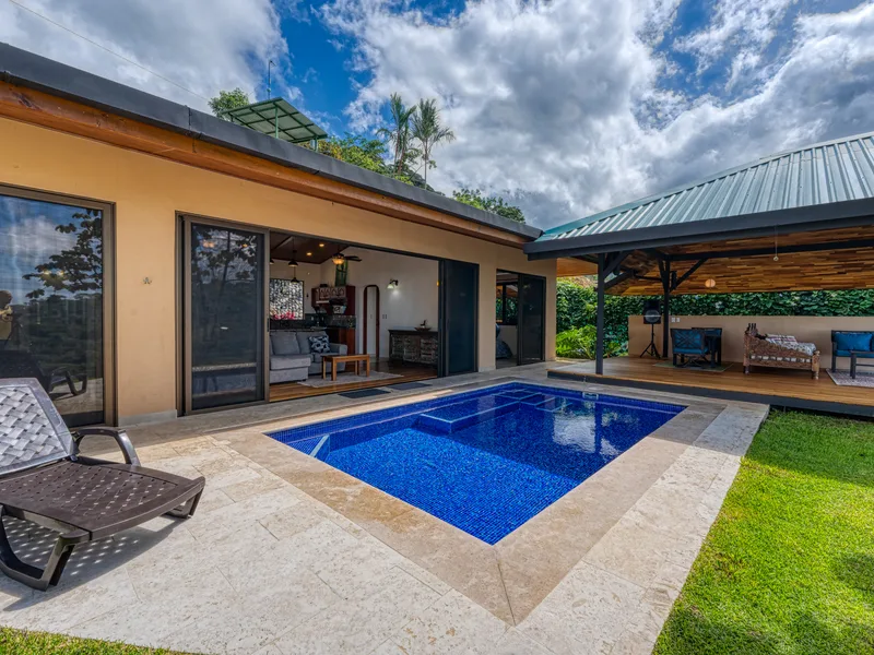 2 Bed Single Family Homes For Sale in Uvita