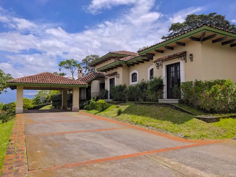 5 Bed Single Family Homes For Sale in Escazu