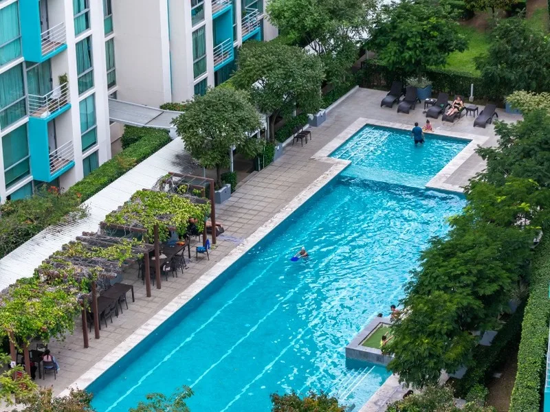 3 Bed Condo For Sale in San Jose — photo 2