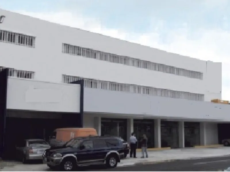 3 Bed Commercial To Rent in Moravia