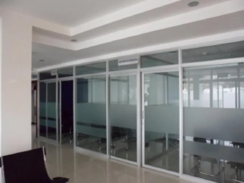 3 Bed Commercial To Rent in Moravia — photo 3