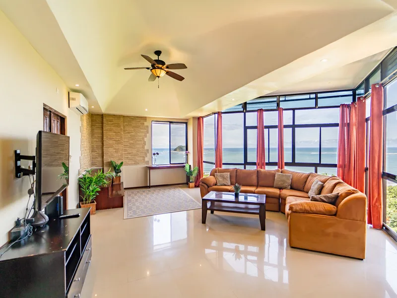 3 Bed Condo For Sale in Samara