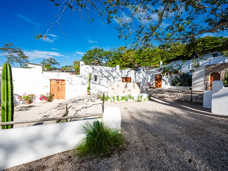 7 Bed Hotel / Leisure For Sale in Tamarindo