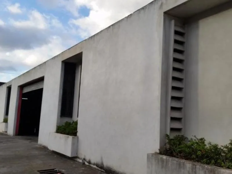 3 Bed Commercial For Sale in Dos Rios