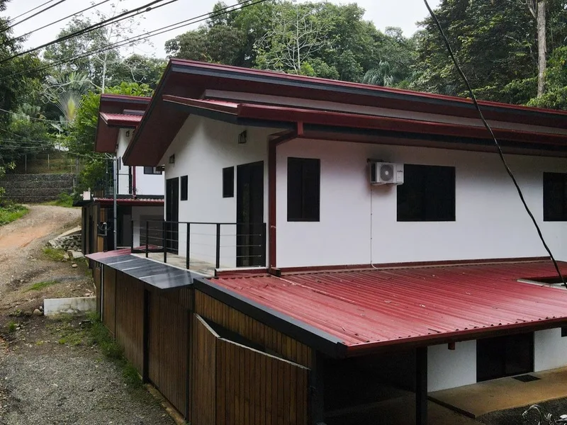 4 Bed Single Family Homes For Sale in Uvita