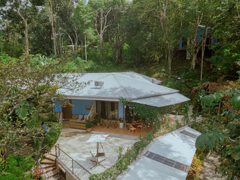 12 Bed Hotel / Leisure For Sale in Manuel Antonio