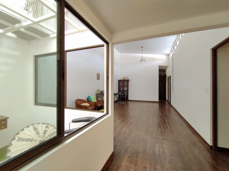 5 Bed Single Family Homes For Sale in Moravia — photo 2