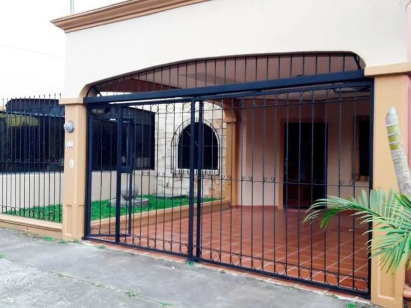 3 Bed Single Family Homes For Sale in Coronado