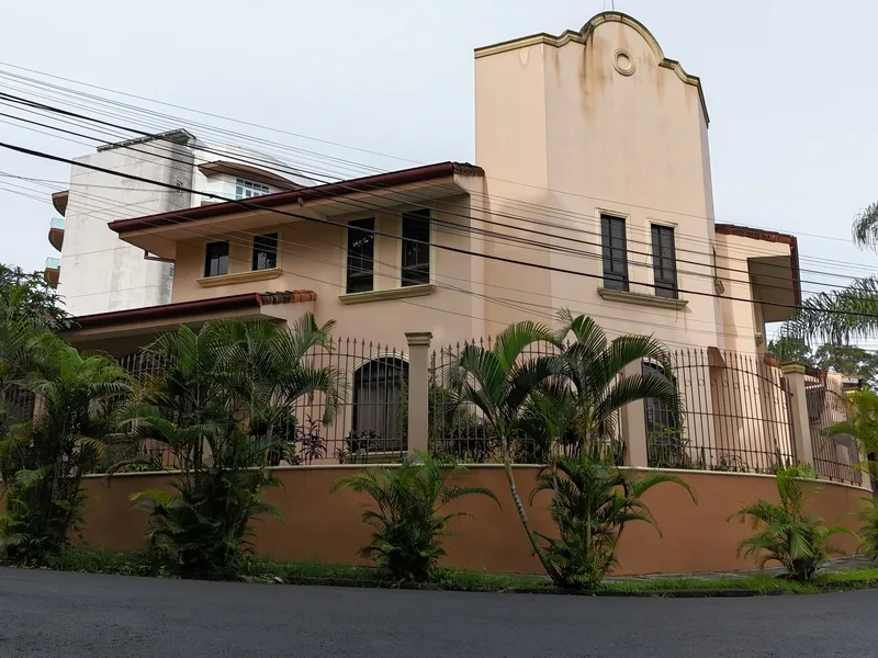 4 Bed Single Family Homes For Sale in Escazu