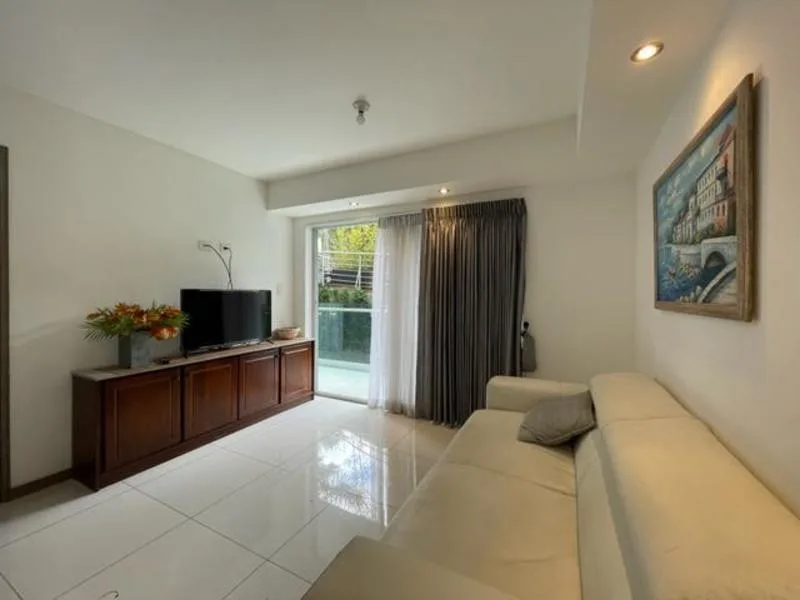 1 Bed Condo For Sale in Rohrmoser
