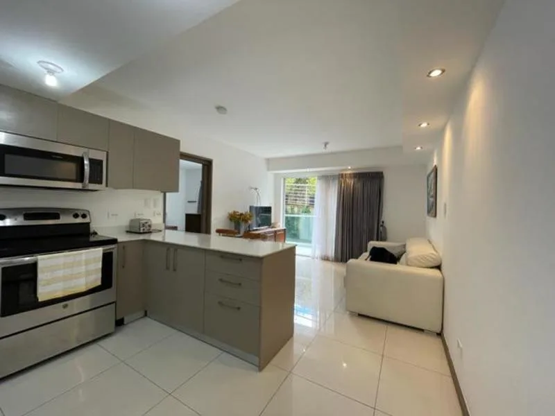 1 Bed Condo For Sale in Rohrmoser — photo 4