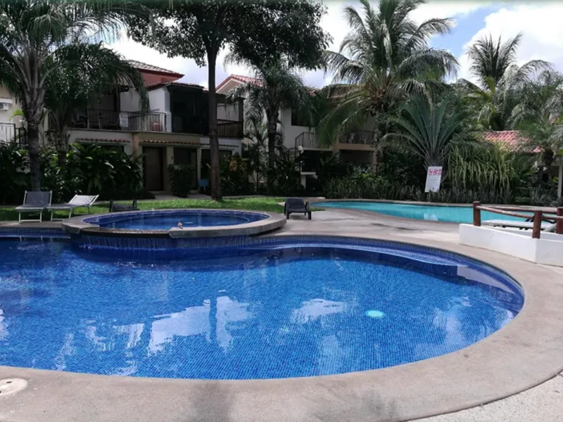2 Bed Condo For Sale in Playas Del Coco