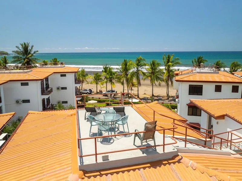 2 Bed Condo To Rent in Jaco