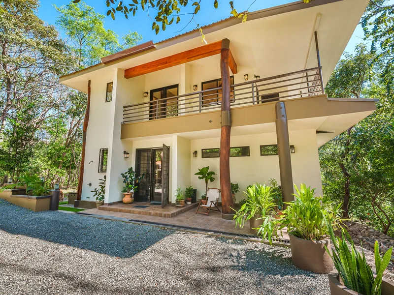 4 Bed Single Family Homes For Sale in Junquillal