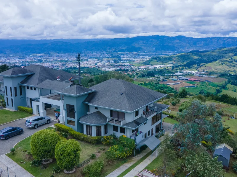 7 Bed Single Family Homes For Sale in El Tejar